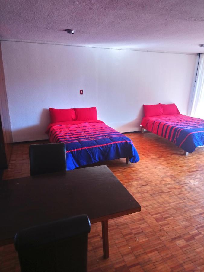Suites Las Plazas Cuernavaca Chambre photo