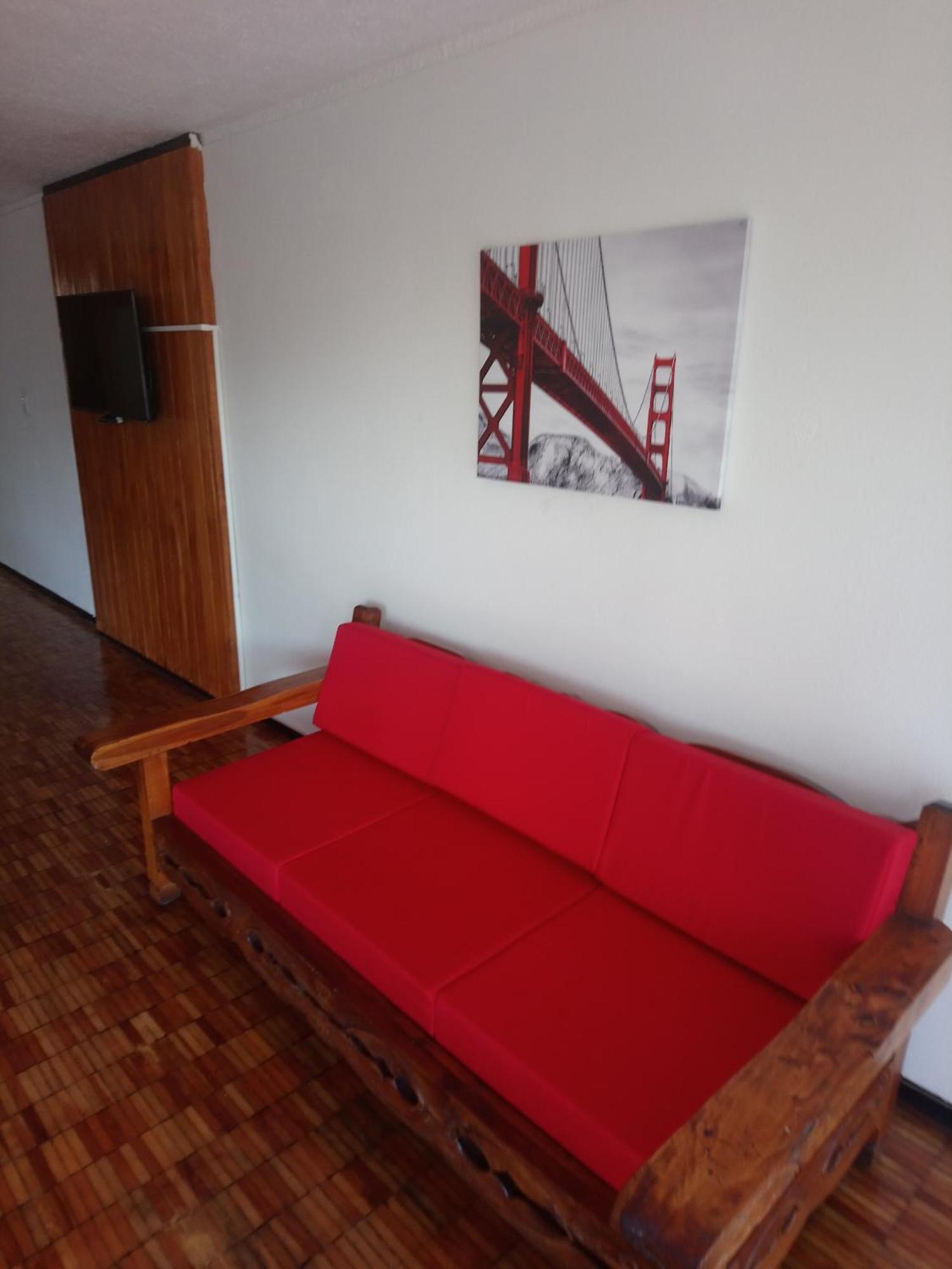 Suites Las Plazas Cuernavaca Chambre photo